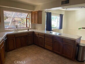 200 Sleepy Hollow Terrace in Glendale, CA - Building Photo - Building Photo