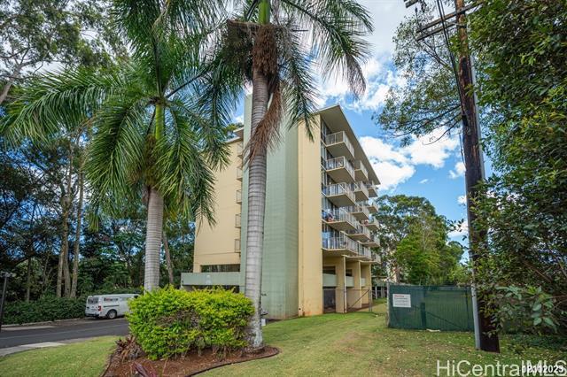 1600 Wilikina Dr in Wahiawa, HI - Foto de edificio