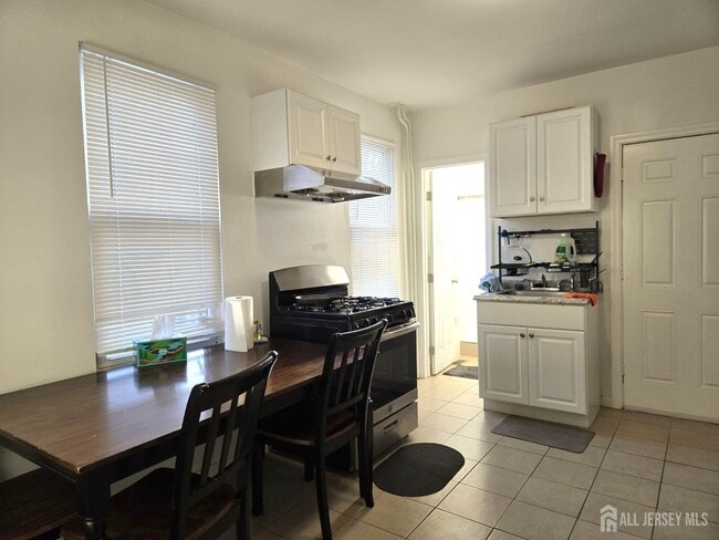 property at 54 Harvey St