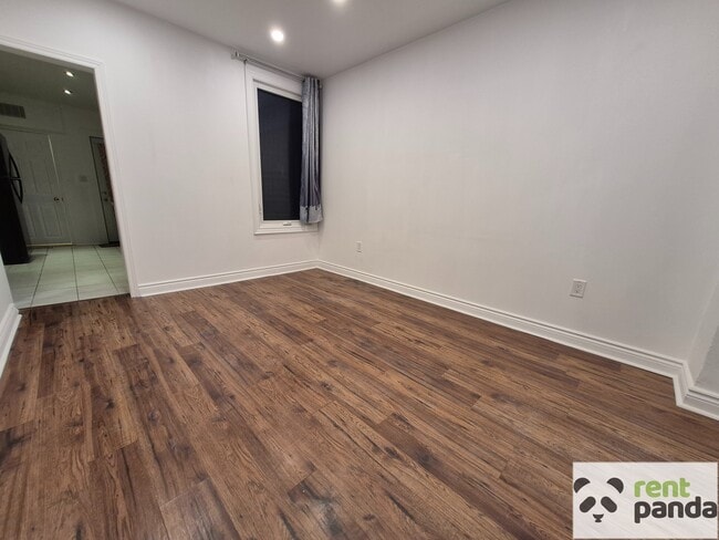 property at 156 Oakcrest Ave