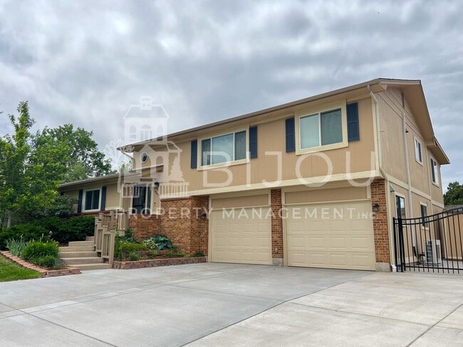 property at 4635 Woodsorrel Ct