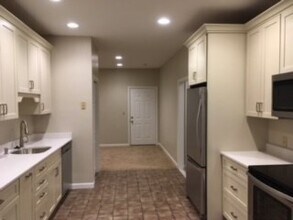 24 Chilton St in Plymouth, MA - Building Photo - Building Photo