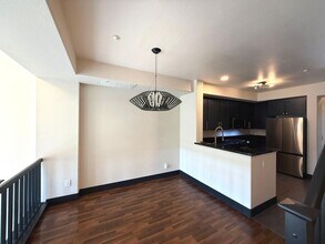 6044 Old Quarry Loop in Oakland, CA - Building Photo - Building Photo