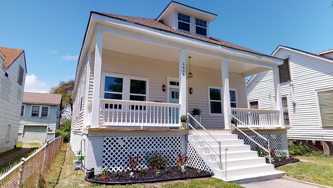 3808 Avenue L in Galveston, TX - Building Photo - Building Photo