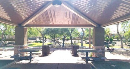 7579 W Rovey Ave in Glendale, AZ - Building Photo - Building Photo