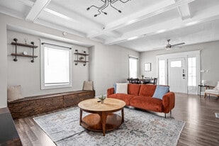 325 N Bancroft St in Indianapolis, IN - Building Photo