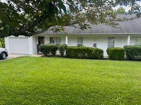 77 Bethy Rd in London, KY - Building Photo