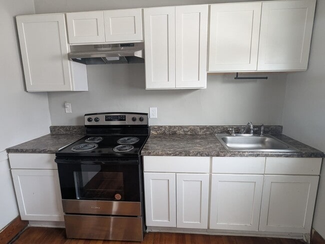 760 Russell St in New Haven, CT - Building Photo - Building Photo