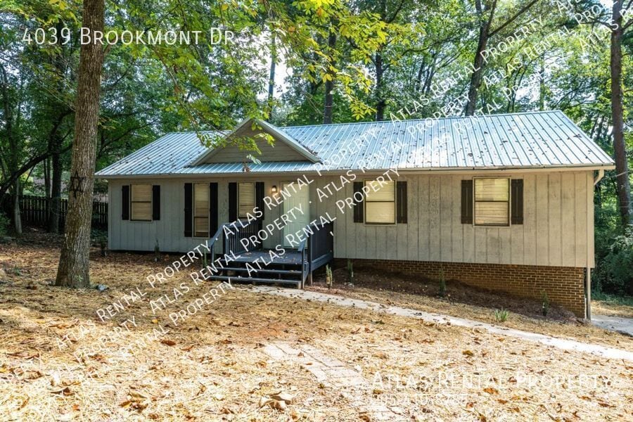 4039 Brookmont Dr in Birmingham, AL - Building Photo