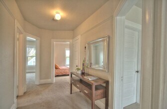 620 Malden Ave E in Seattle, WA - Building Photo - Building Photo