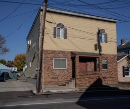 569 Pike St in Meadow Lands, PA - Building Photo - Building Photo