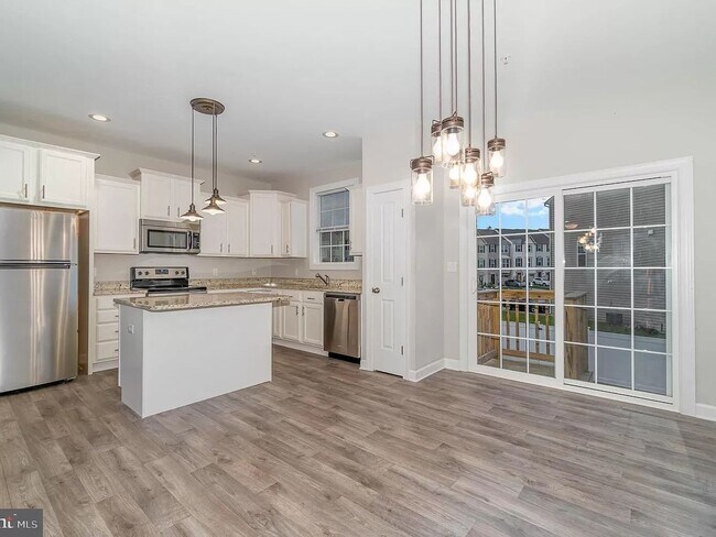 502 Charles Ave in Hanover, PA - Building Photo - Building Photo