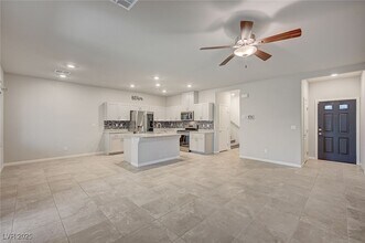 7869 Morganite Ave in Las Vegas, NV - Building Photo - Building Photo