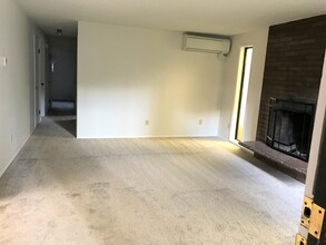 5129 SE Cesar Estrada Chavez Blvd in Portland, OR - Building Photo - Building Photo