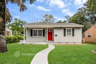 2334 Auburn St S in St. Petersburg, FL - Building Photo