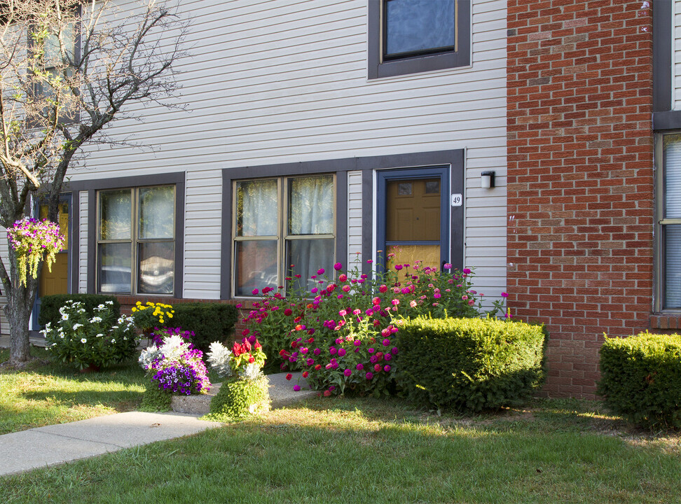 Glenwood Village in Bethesda, OH - Building Photo