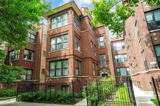 property at 5012 N Winchester Ave