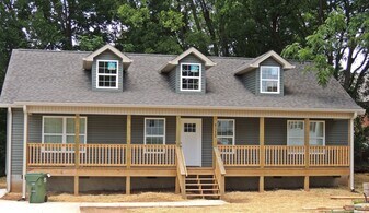 1711 Kittrell Ave in Maryville, TN - Building Photo