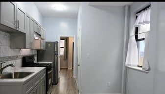 366 Baltic Street in Brooklyn, NY - Building Photo