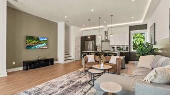 1733 N Fitzhugh Ave in Dallas, TX - Building Photo