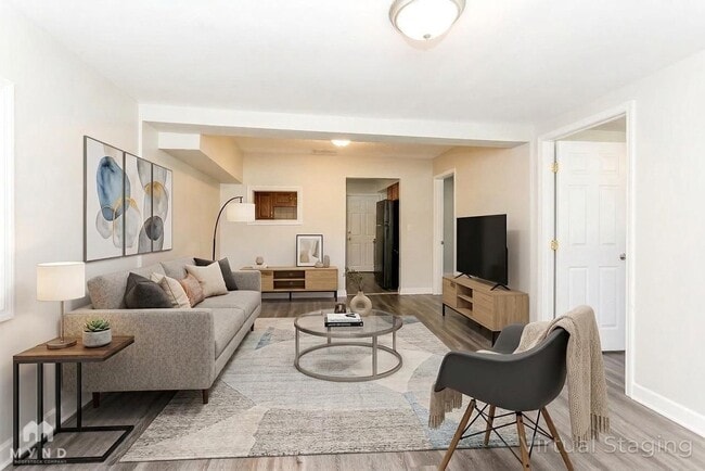 6824 Gaillardia Rd S in Jacksonville, FL - Foto de edificio - Building Photo