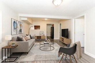 6824 Gaillardia Rd S in Jacksonville, FL - Building Photo - Building Photo