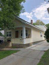 1515 Wilson St in Eau Claire, WI - Foto de edificio - Building Photo