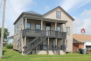 1015 30th St in Galveston, TX - Building Photo