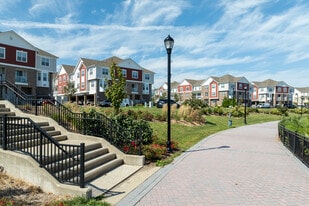Harbortown Terrace in Perth Amboy, NJ - Building Photo