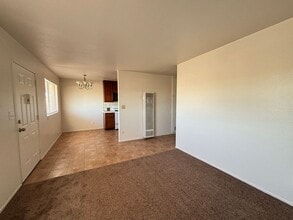 5021 W Ave L in Quartz Hill, CA - Building Photo - Building Photo