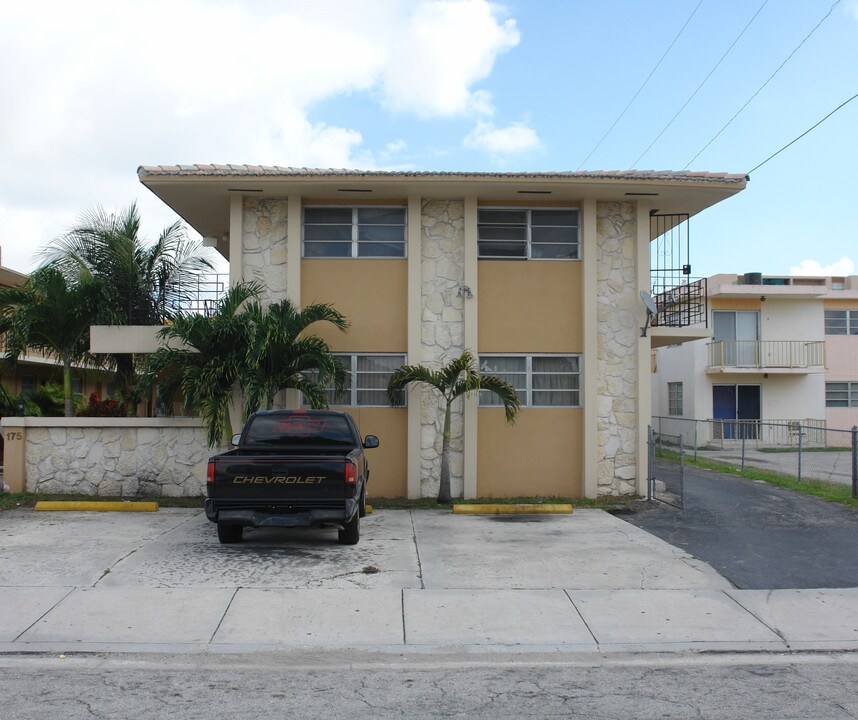 175 SW 18th Ave in Miami, FL - Building Photo