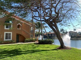 1275 Wildwood Lakes Blvd in Naples, FL - Building Photo