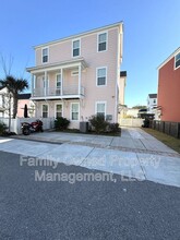 8606 Bowen Corner Ave in Hanahan, SC - Foto de edificio - Building Photo