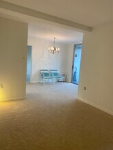 10201 Grosvenor Pl, Unit 1413 in Rockville, MD - Building Photo - Building Photo