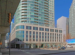 18 Yonge St in Toronto, ON - Building Photo - Building Photo