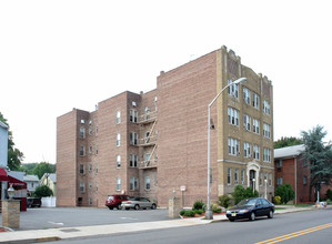 202 Broad St in Bloomfield, NJ - Building Photo - Building Photo