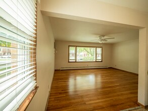 513 N Midvale Blvd, Unit #1 in Madison, WI - Building Photo - Building Photo