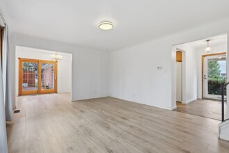 6382 Houghten Dr in Troy, MI - Building Photo - Building Photo