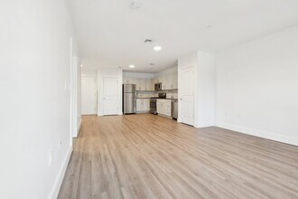 276 Reock St in Orange, NJ - Building Photo - Building Photo