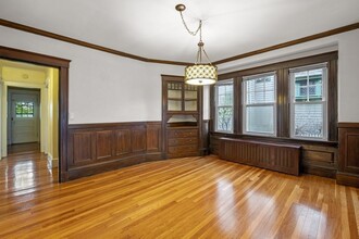 60 Brooksdale Rd, Unit #1 in Boston, MA - Foto de edificio - Building Photo