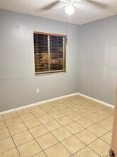 300 NW 114th Ave in Miami, FL - Building Photo - Building Photo