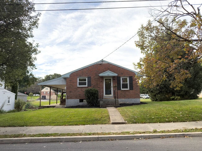 property at 432 E Main St