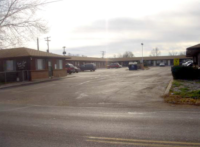 Keri Lynn Apartments in Lakewood, CO - Foto de edificio - Building Photo