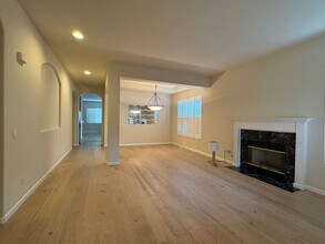 5914 Sunhawk Dr in Santa Rosa, CA - Building Photo - Building Photo