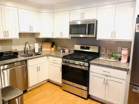 241 Main St, Unit 241 Main Street C8 in Reading, MA - Building Photo