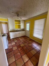 557-559 E N 21st St in Abilene, TX - Foto de edificio - Building Photo