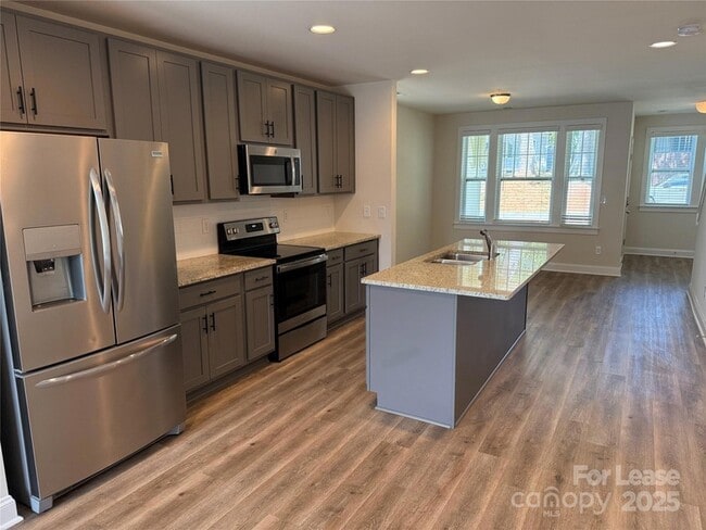 1003 Wainwright Ave in Charlotte, NC - Building Photo - Building Photo