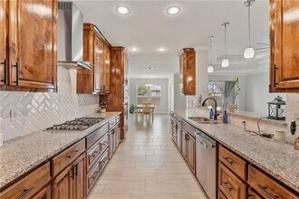 7702 Dove Holw Dr in Corpus Christi, TX - Building Photo - Building Photo
