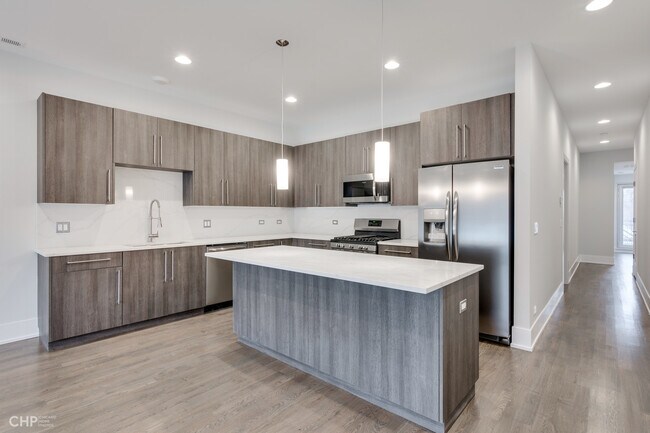 1716 N California Ave in Chicago, IL - Building Photo - Building Photo