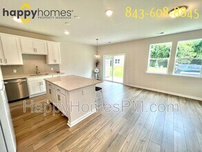 8312 Child's Cove in North Charleston, SC - Building Photo - Building Photo